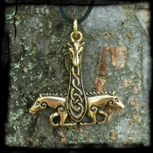 Bronzový prívesok MJOLNIR TRI KONE